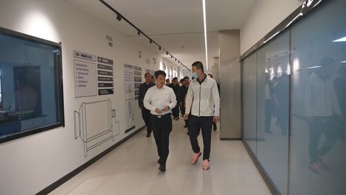 周鵬舉到我縣走訪調研企業運行情況